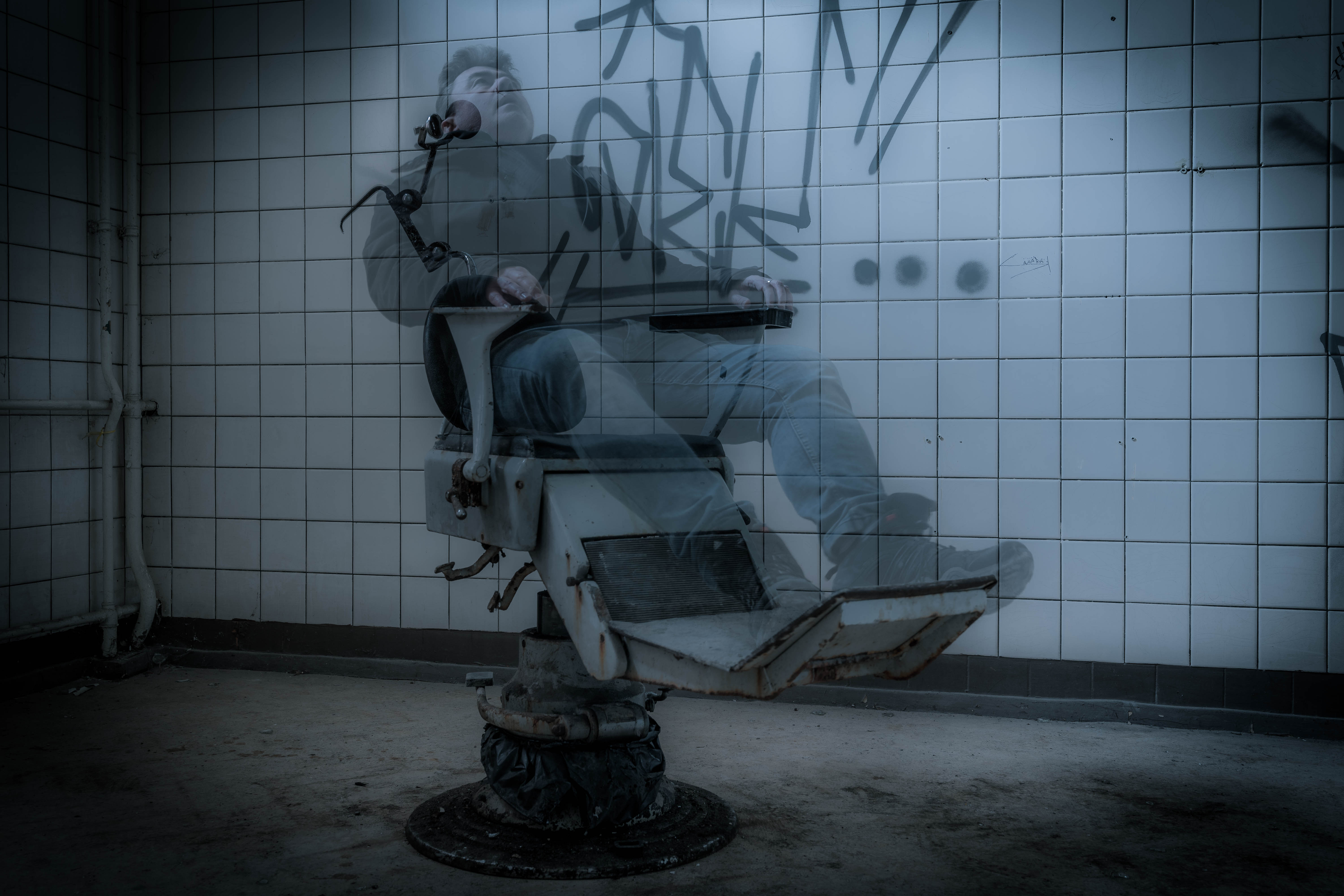 Ghost of Beelitz Behandlungststuhl - Andy Ilmberger