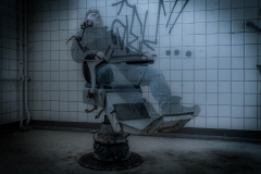 Ghost of Beelitz Behandlungststuhl - Andy Ilmberger