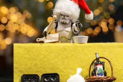 Stormtrooper in der Weihnachtsbäckerei von Andy Ilmberger